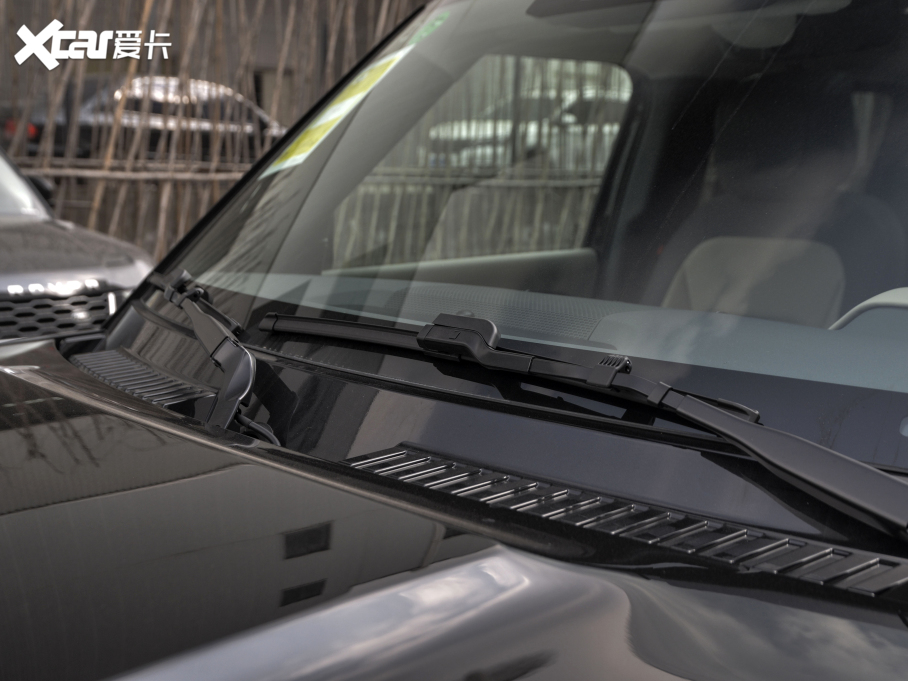 2021l(wi)ʿ 110 P400 X-DYNAMIC HSE