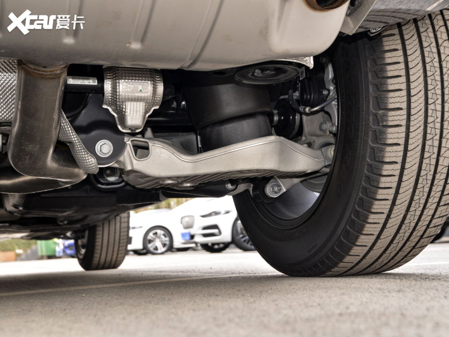 2021lʿ 110 P400 X-DYNAMIC HSE