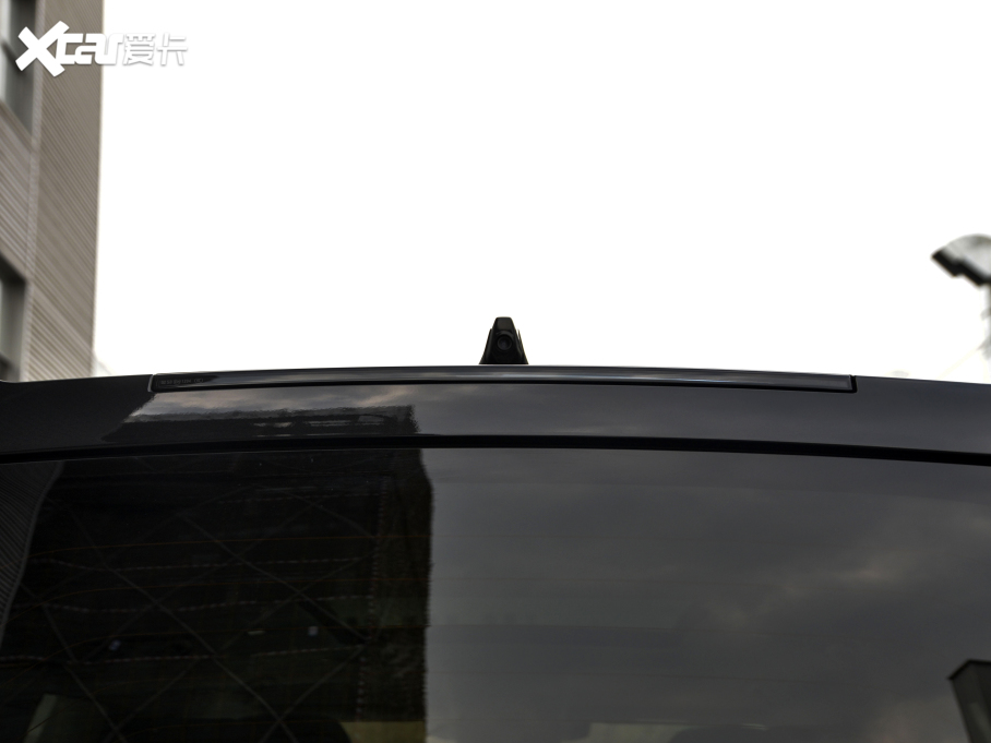 2021l(wi)ʿ 110 P400 X-DYNAMIC HSE