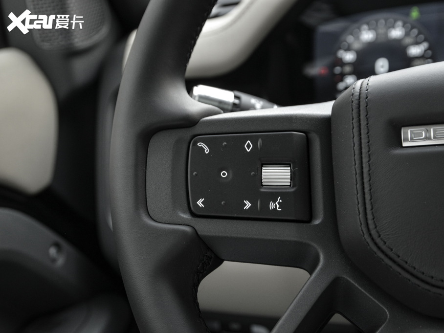 2021lʿ 110 P400 X-DYNAMIC HSE