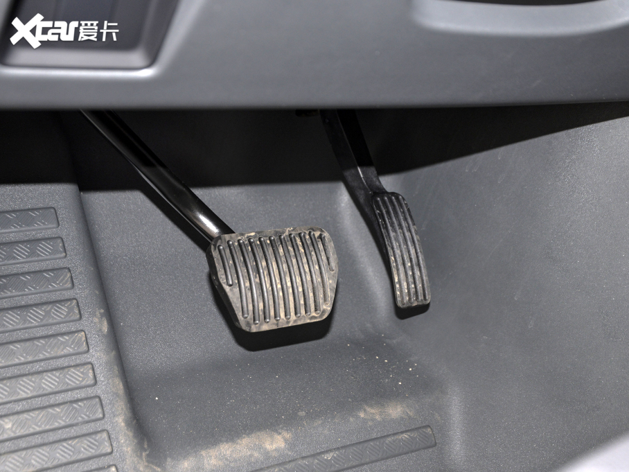 2021lʿ 110 P400 X-DYNAMIC HSE