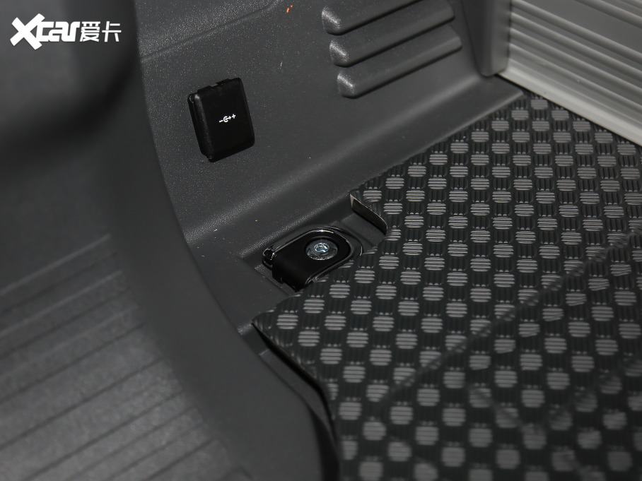 2021lʿ 90 P400 X-DYNAMIC S