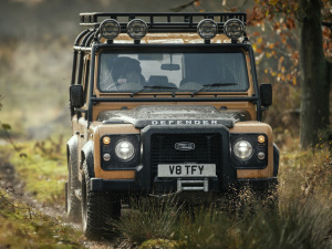 2021Defender Works V8 Trophy w^