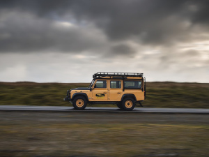 2021Defender Works V8 Trophy w^