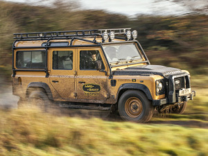 2021Defender Works V8 Trophy w^