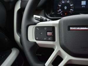 2021110 P400 SE п؅^(q)