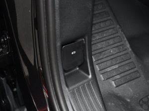 2021110 P400 SE п؅^(q)