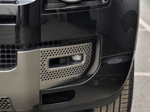 2021110 P400 X-DYNAMIC HSE ǰF