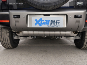 2021110 P400 X-DYNAMIC HSE Ś