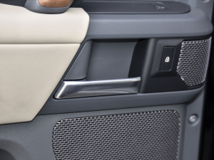 2021110 P400 X-DYNAMIC HSE g