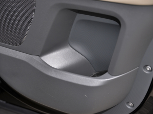 2021110 P400 X-DYNAMIC HSE g