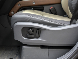 2021110 P400 X-DYNAMIC HSE {{(dio)(ji)