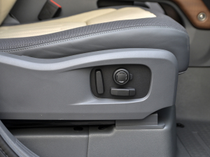 2021110 P400 X-DYNAMIC HSE g