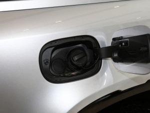 202190 P400 X-DYNAMIC S ^