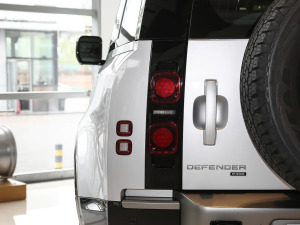 202190 P400 X-DYNAMIC S ^