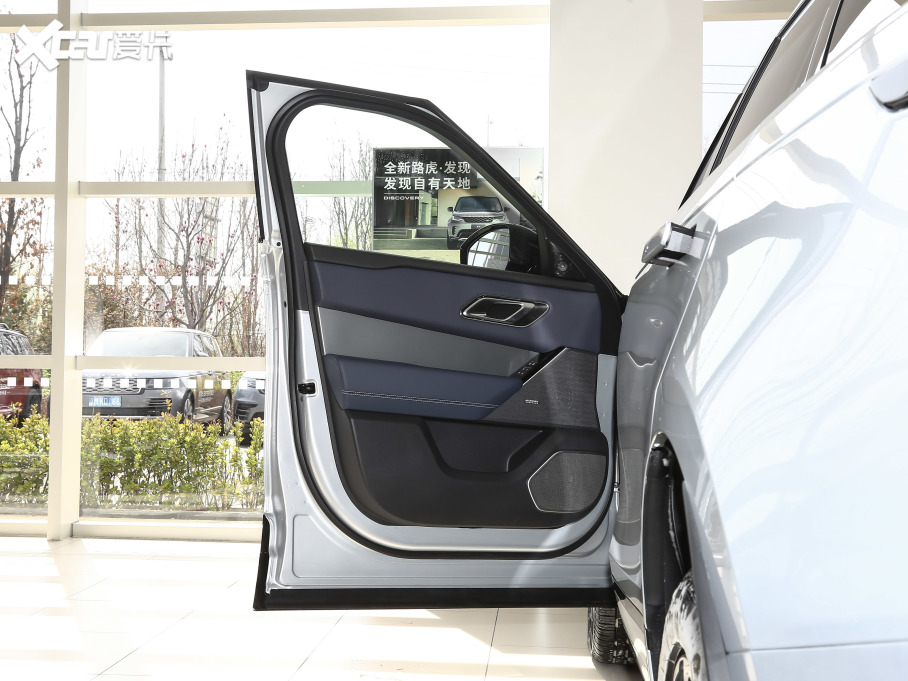 2021} 340PS R-Dynamic SE