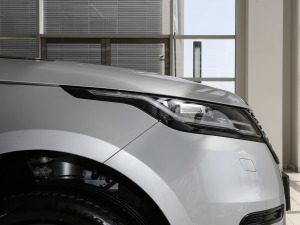 2021340PS R-Dynamic SE ^