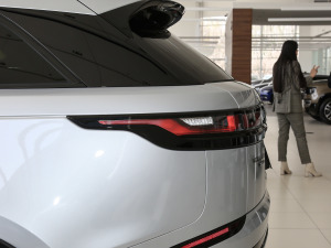 2021340PS R-Dynamic SE ^