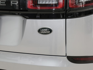 2021340PS R-Dynamic SE ^