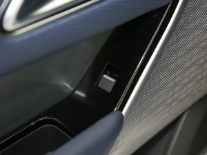 2021340PS R-Dynamic SE g