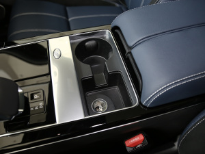 2021340PS R-Dynamic SE g