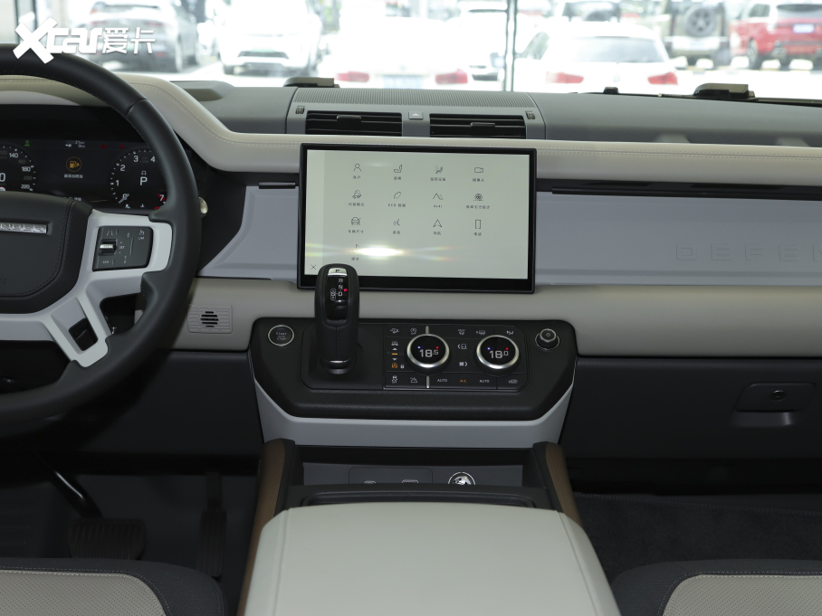 2022l(wi)ʿ 110 P400 X-DYNAMIC HSE