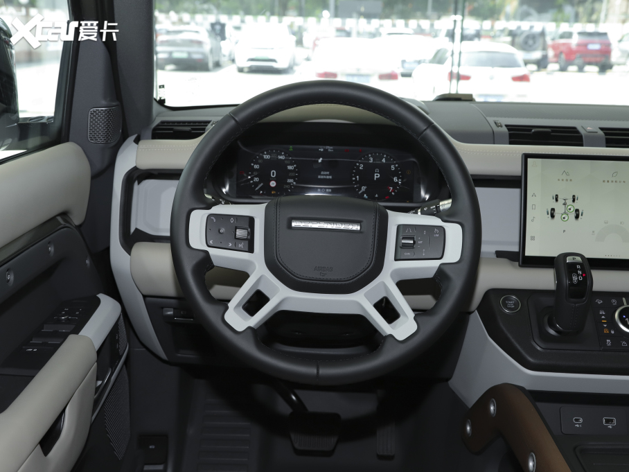 2022lʿ 110 P400 X-DYNAMIC HSE