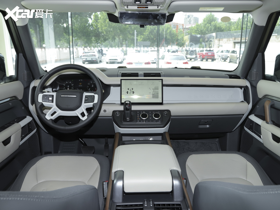 2022lʿ 110 P400 X-DYNAMIC HSE