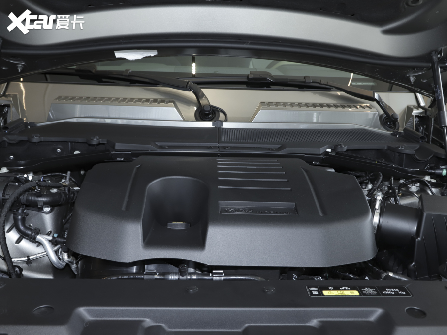 2022l(wi)ʿ 110 P400 X-DYNAMIC HSE