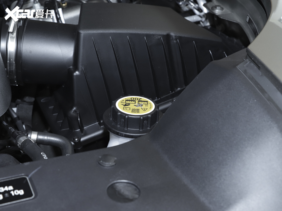 2022l(wi)ʿ 110 P400 X-DYNAMIC HSE