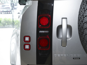 2022110 P400 X-DYNAMIC HSE (x)(ji)^