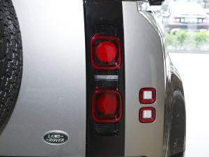 2022110 P400 X-DYNAMIC HSE β