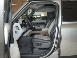 2022110 P400 X-DYNAMIC HSE ǰſg