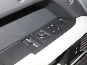 202290 3.0T XS {܇ƅ^(q)	