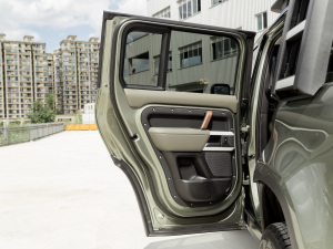 2022110 P400 ؄e ܇T