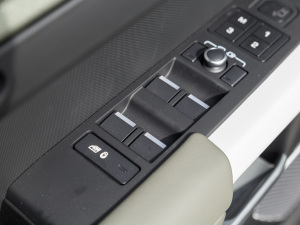 2022110 P400 ؄e п؅^(q)