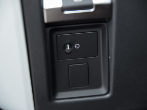 202290 2.0T X-DYNAMIC HSE п؅^