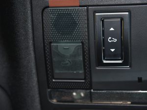 2022110 V8 007ذ п؅^