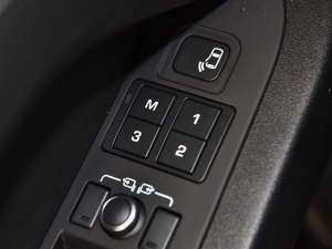 2022110 V8 007ذ п؅^