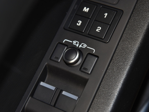 2022110 V8 007ذ п؅^