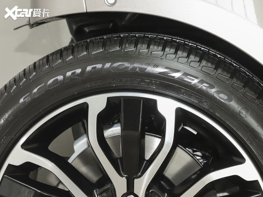 2022\(yn)(dng) 3.0 L6 ҫڰ