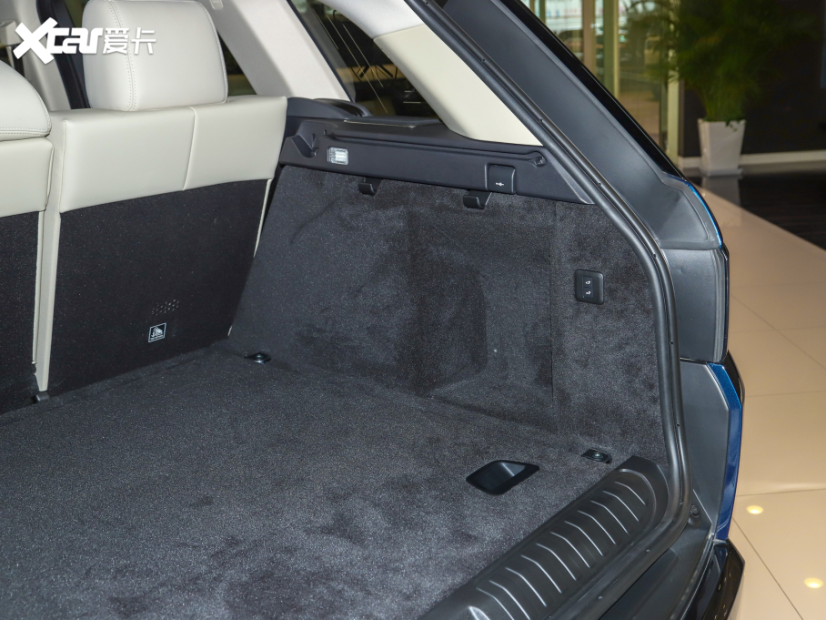 2022\ 3.0 L6 ī{̹