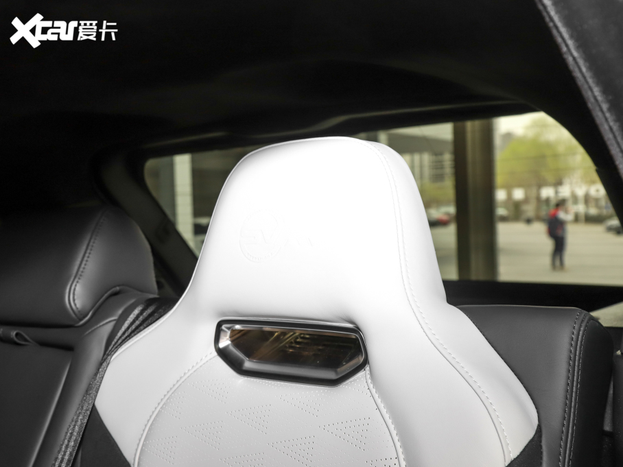 2022\ 5.0 SC V8 SVRpذ