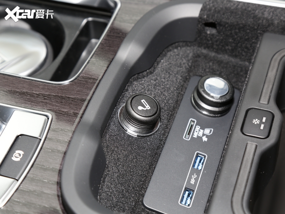 2022\ 3.0 L6 ҫڰ