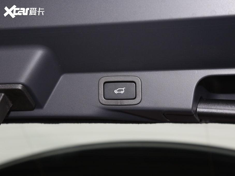 2022\ 3.0 L6 ҫڰ