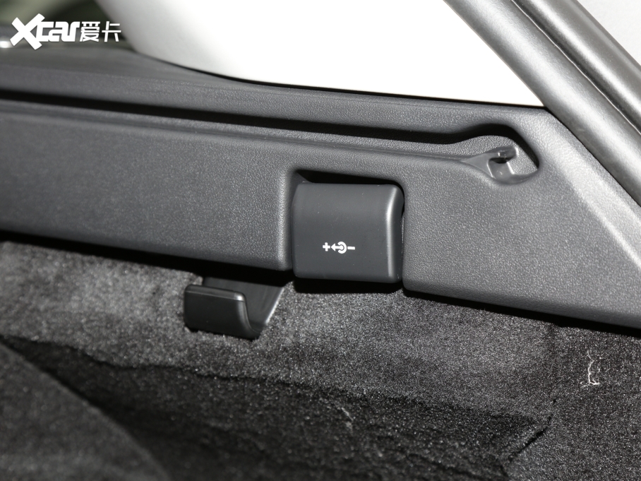 2022\(yn)(dng) 3.0 L6 ҫڰ