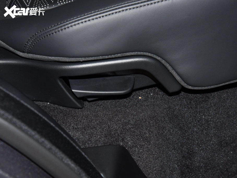 2022\ 5.0 SC V8 SVR