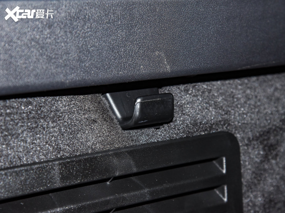 2022\ 5.0 SC V8 SVR