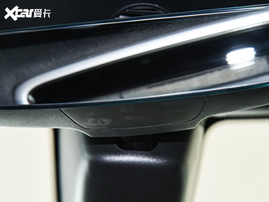 2022\ 5.0 SC V8 SVR