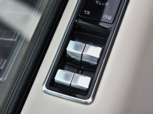 20223.0 L6 İ  п؅^